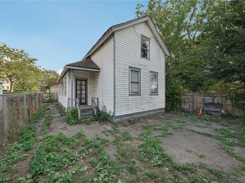 2115 Seymour Avenue, Cleveland, OH 44113 Photo 36