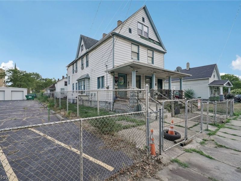 2115 Seymour Avenue, Cleveland, OH 44113 Photo 50