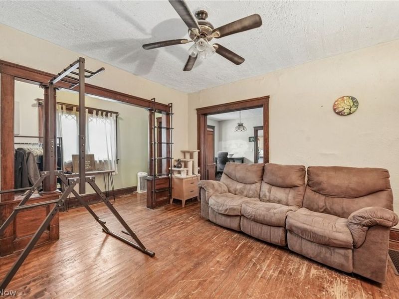2115 Seymour Avenue, Cleveland, OH 44113 Photo 7