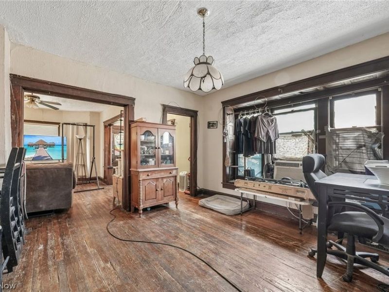 2115 Seymour Avenue, Cleveland, OH 44113 Photo 8