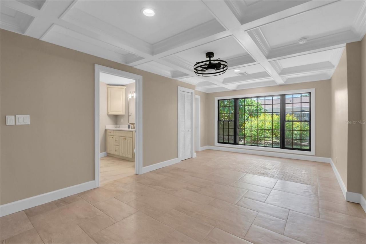 5810 Bahama Shores Drive S, Saint Petersburg, FL 33705 Photo