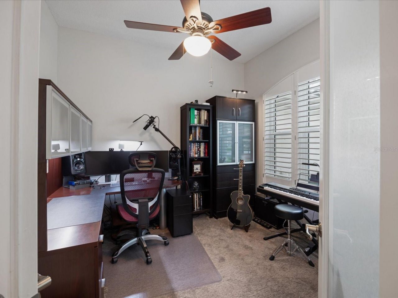 4987 Cross Pointe Drive, Oldsmar, FL 34677 Photo