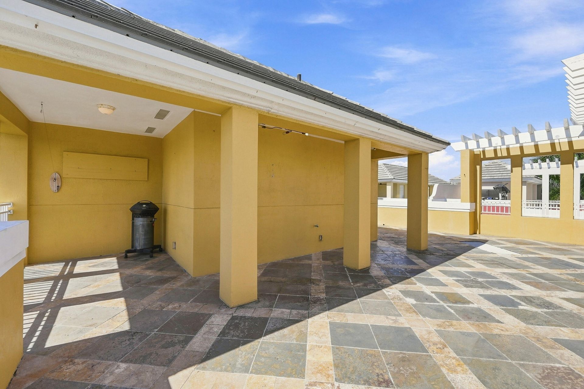 2332 Vintage Drive, Lighthouse Point, FL 33064 Photo