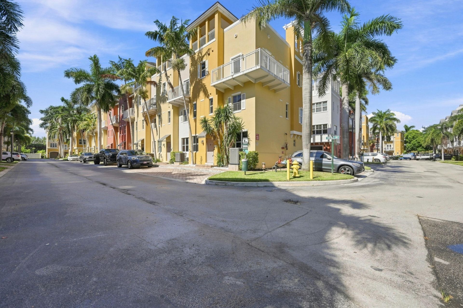 2332 Vintage Drive, Lighthouse Point, FL 33064 Photo