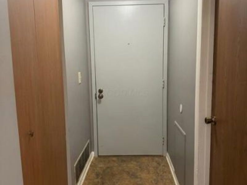 2217 Hedgerow Road , Unit 2217G, Columbus, OH 43220 Photo 2