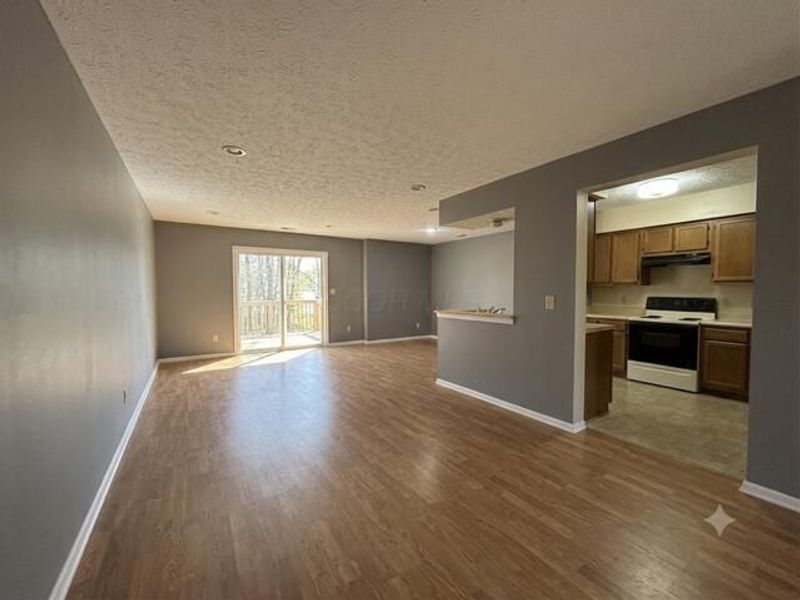 2217 Hedgerow Road , Unit 2217G, Columbus, OH 43220 Photo 5
