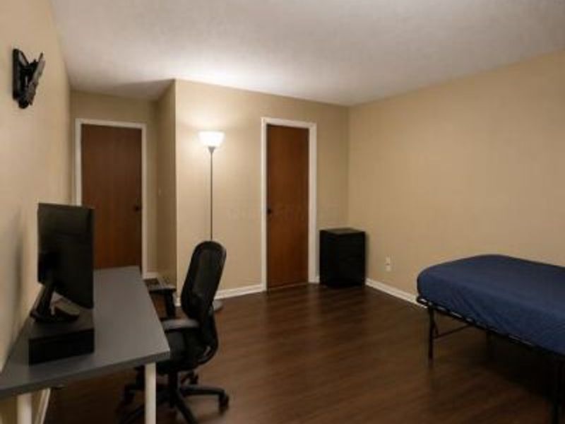 2217 Hedgerow Road , Unit 2217G, Columbus, OH 43220 Photo 8
