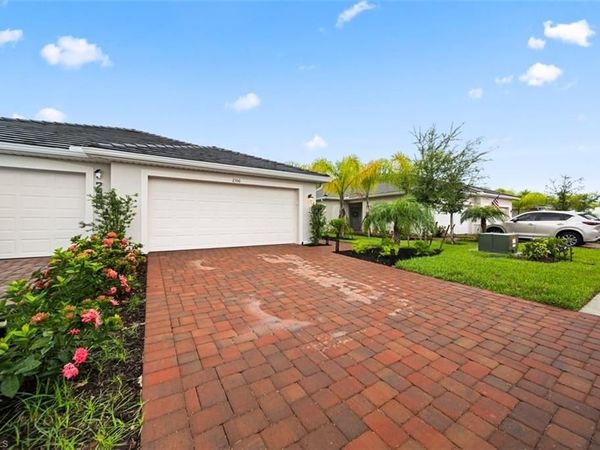 2356 Dragonfruit WAY, NAPLES, FL 34120