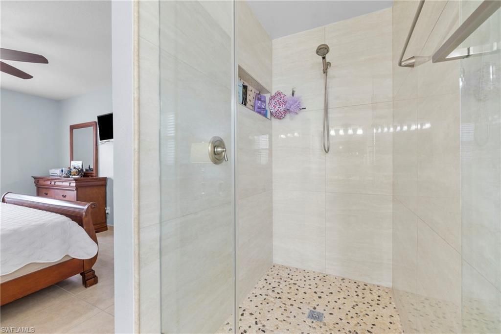 904 SE 13th St , Unit 201, Cape Coral, FL 33990 Photo