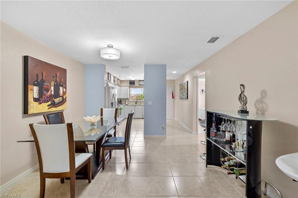 904 SE 13th St , Unit 201, Cape Coral, FL 33990 Photo