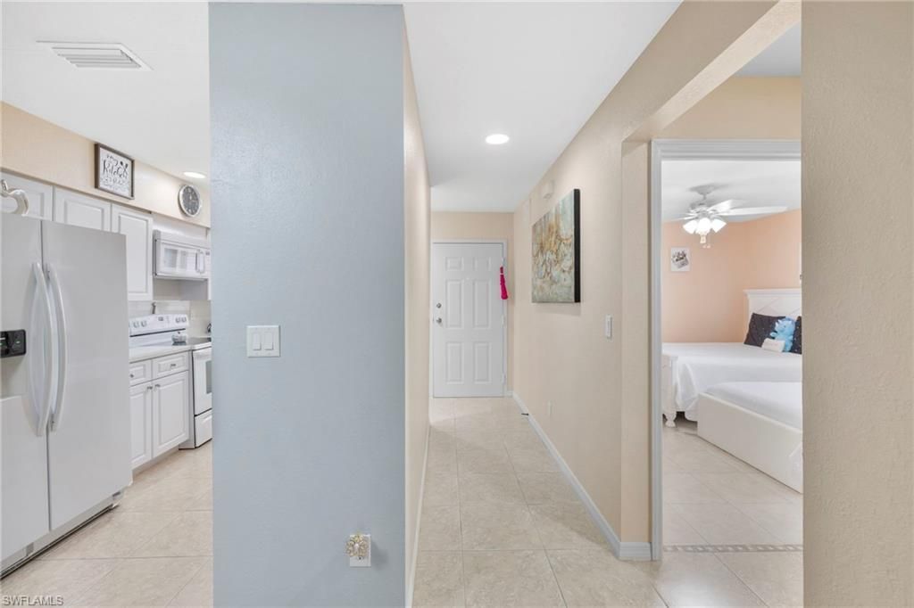 904 SE 13th St , Unit 201, Cape Coral, FL 33990 Photo