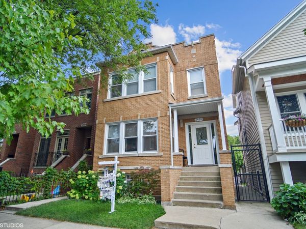 2435 W Winona Street, Unit 2, Chicago, IL 60625