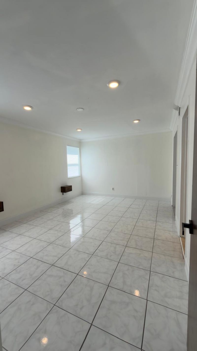 1234 NW 7th Avenue, Fort Lauderdale, FL 33311 Photo