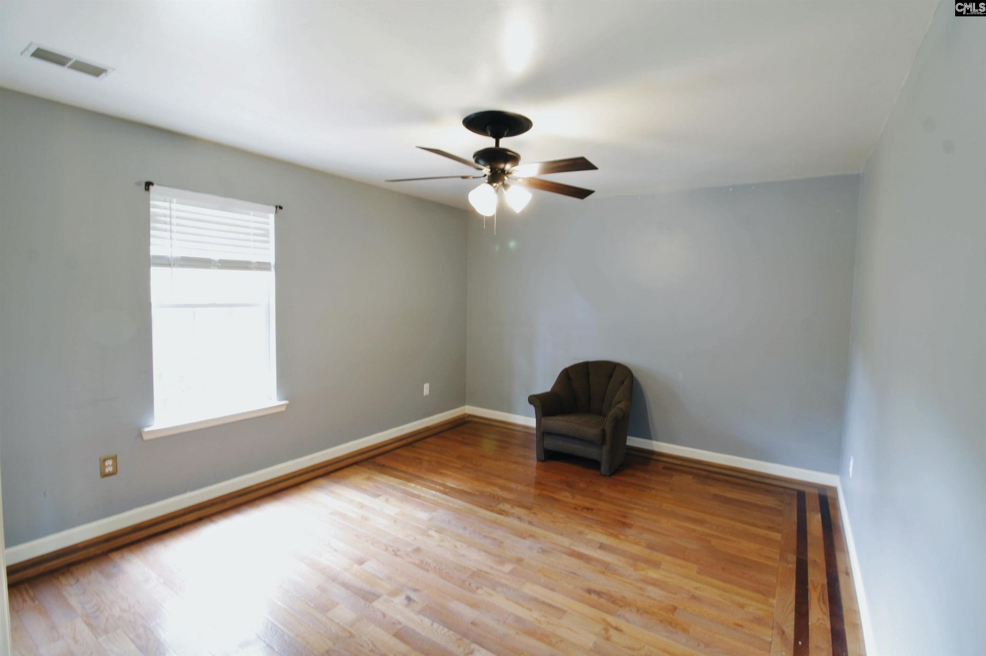 113 Steeplechase Road S Photo 28