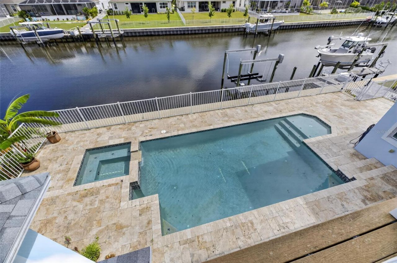 715 Islebay Drive, Apollo Beach, FL 33572 Photo