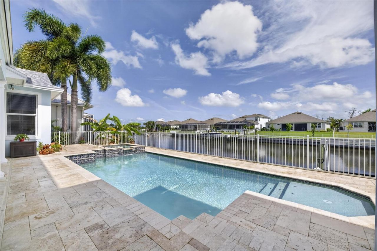 715 Islebay Drive, Apollo Beach, FL 33572 Photo