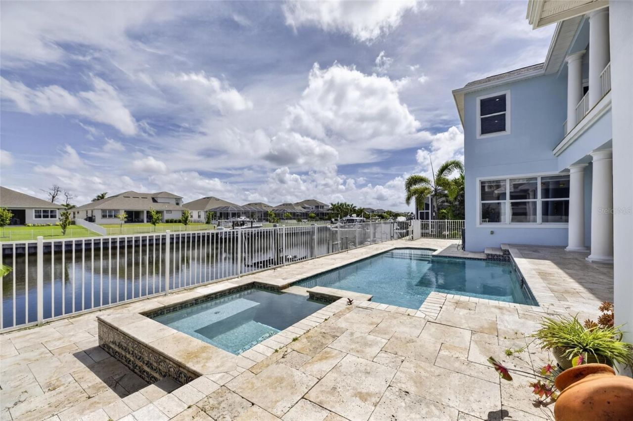 715 Islebay Drive, Apollo Beach, FL 33572 Photo