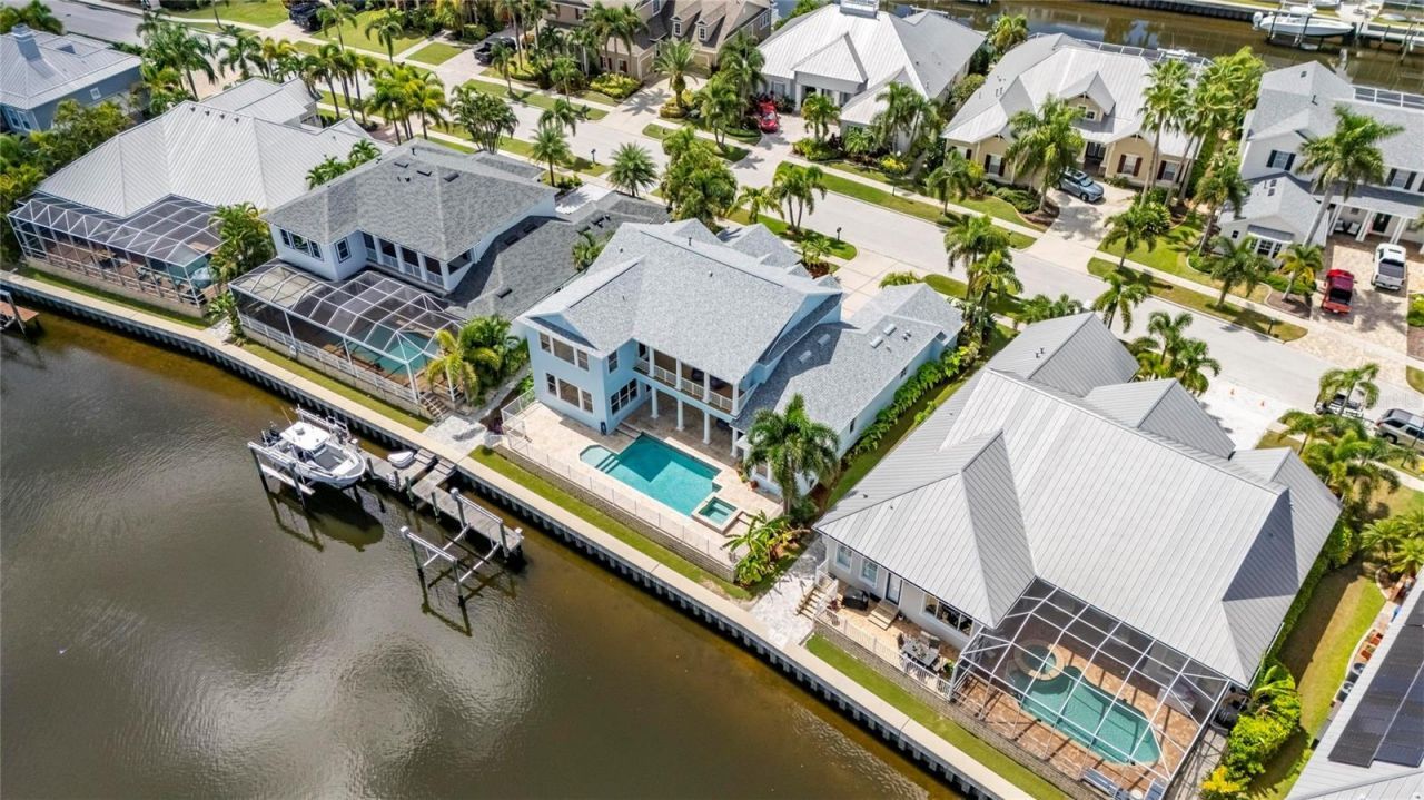 715 Islebay Drive, Apollo Beach, FL 33572 Photo