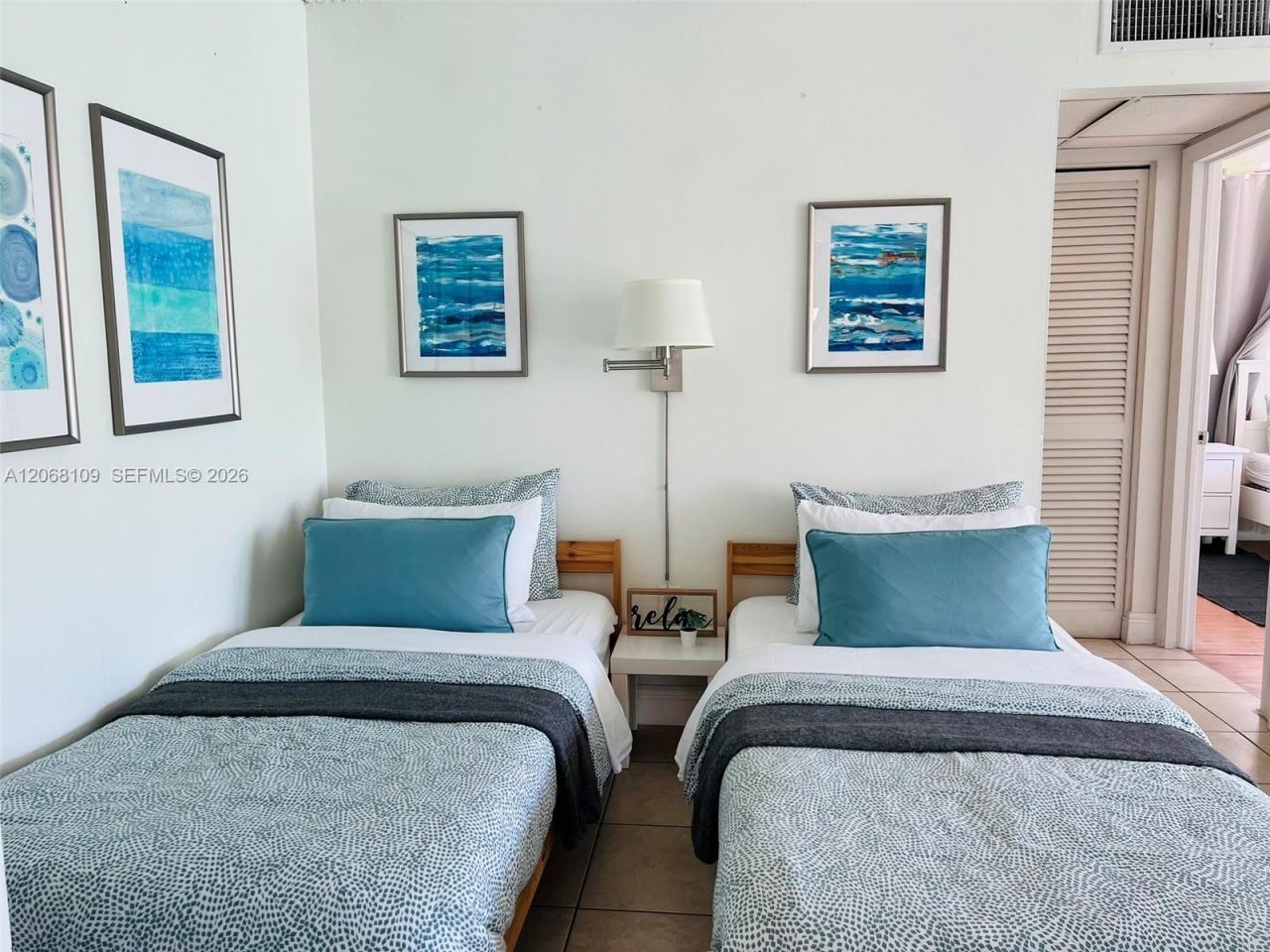1732 Meridian Ave , Unit 701, Miami Beach, FL 33139 Photo