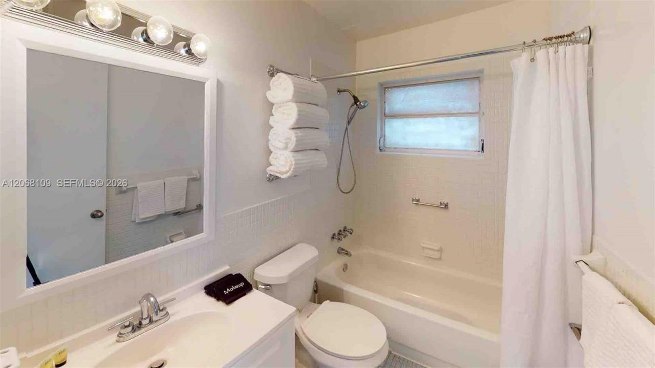 1732 Meridian Ave , Unit 701, Miami Beach, FL 33139 Photo