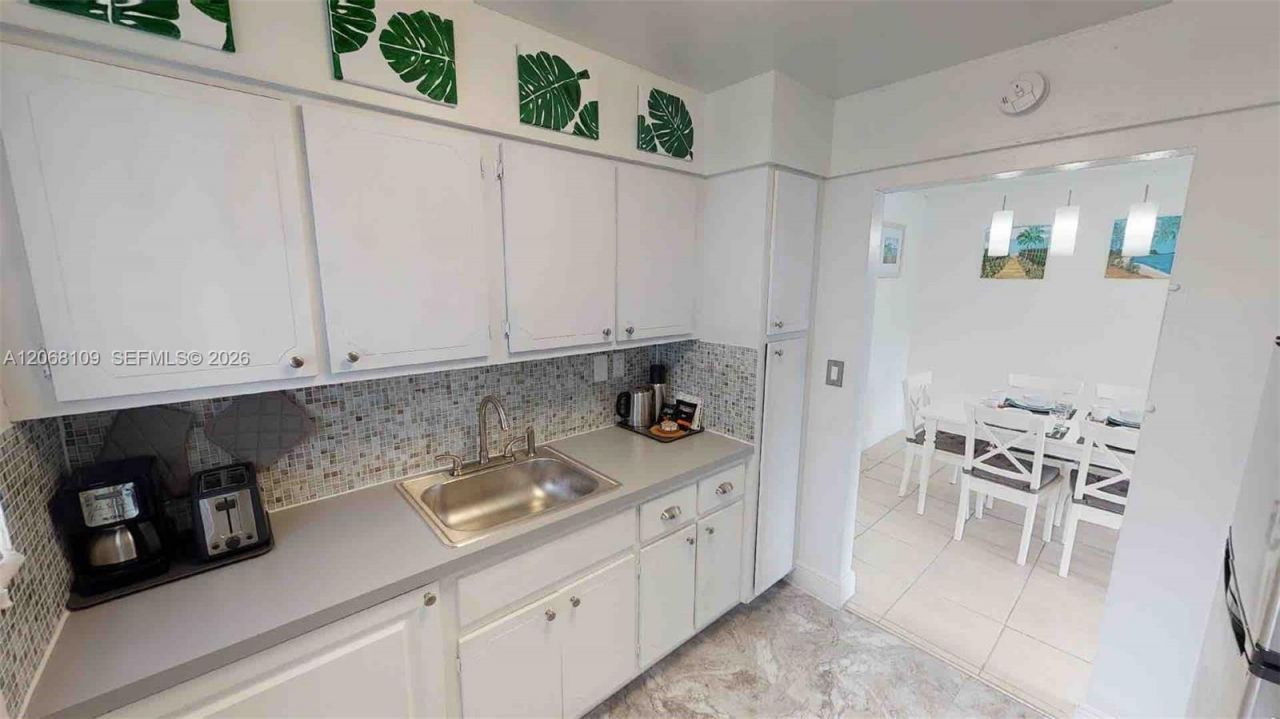 1732 Meridian Ave , Unit 701, Miami Beach, FL 33139 Photo