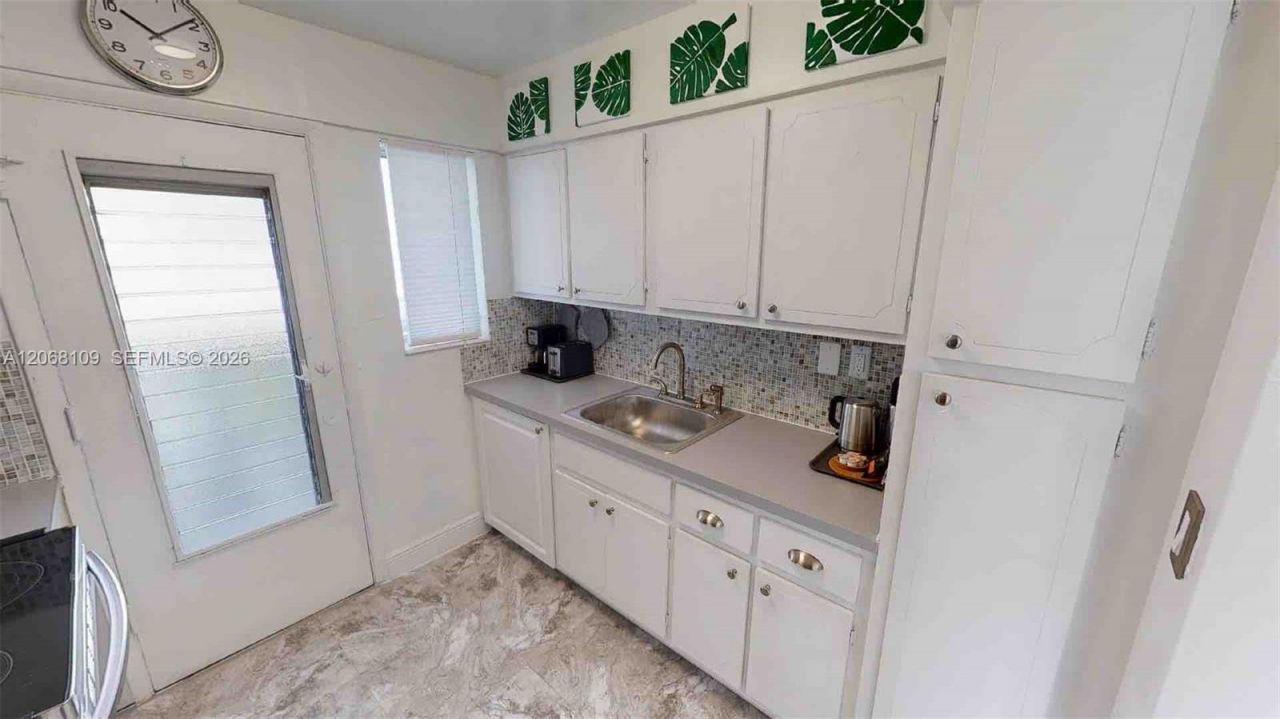 1732 Meridian Ave , Unit 701, Miami Beach, FL 33139 Photo