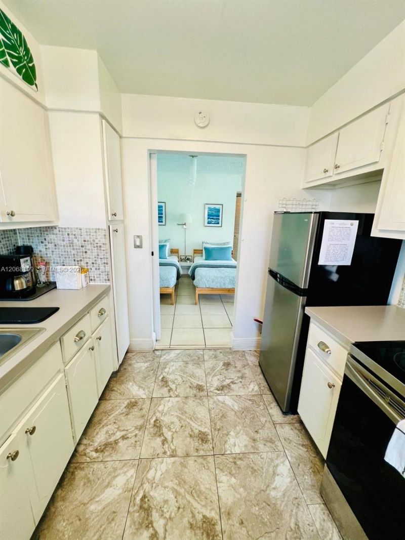 1732 Meridian Ave , Unit 701, Miami Beach, FL 33139 Photo