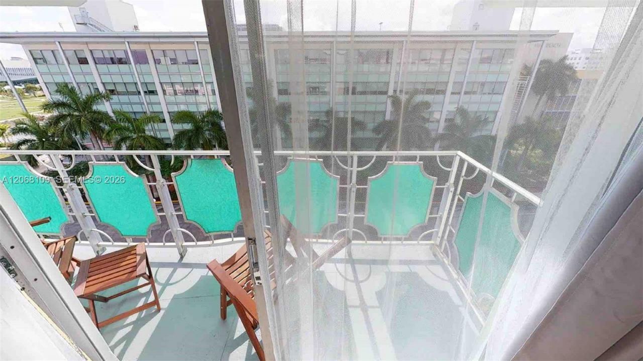 1732 Meridian Ave , Unit 701, Miami Beach, FL 33139 Photo