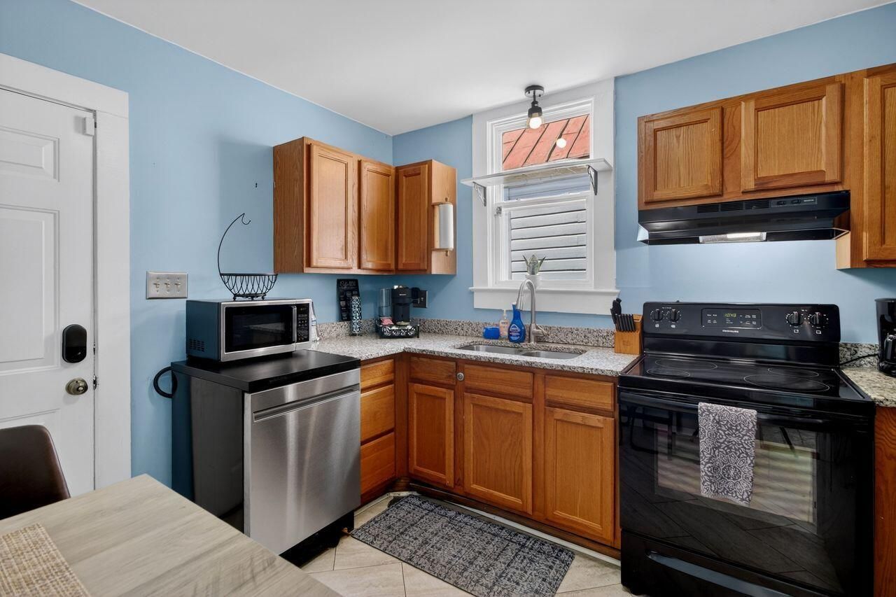 435 Race Street Photo 11