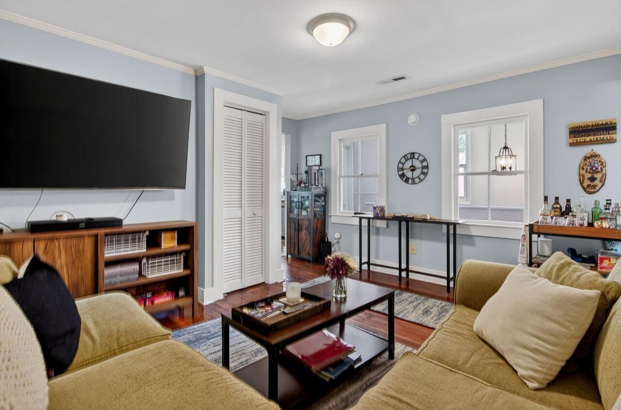 435 Race Street Photo 33