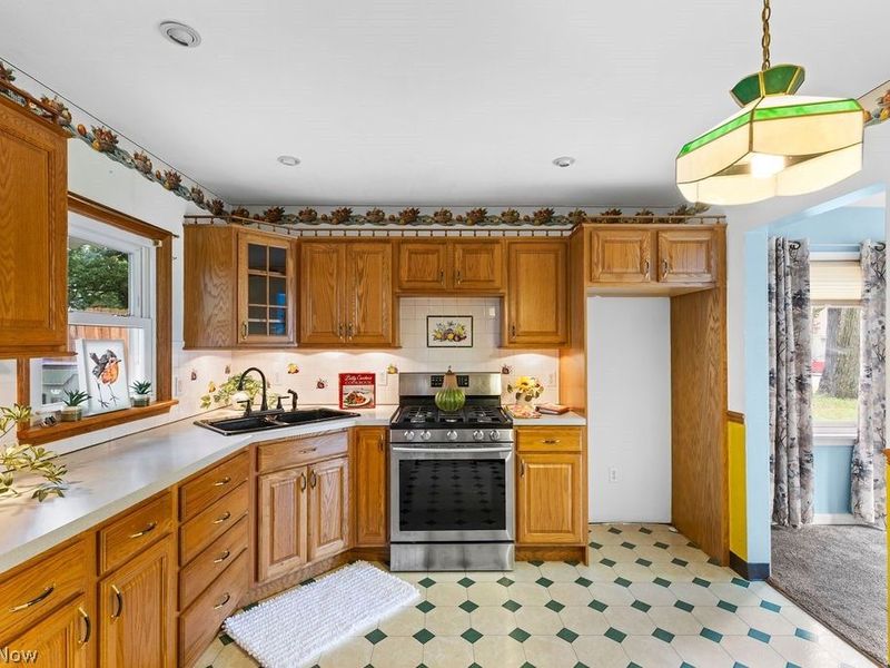 1960 Tudor Street, Cuyahoga Falls, OH 44221 Photo 12