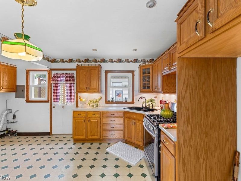 1960 Tudor Street, Cuyahoga Falls, OH 44221 Photo 14