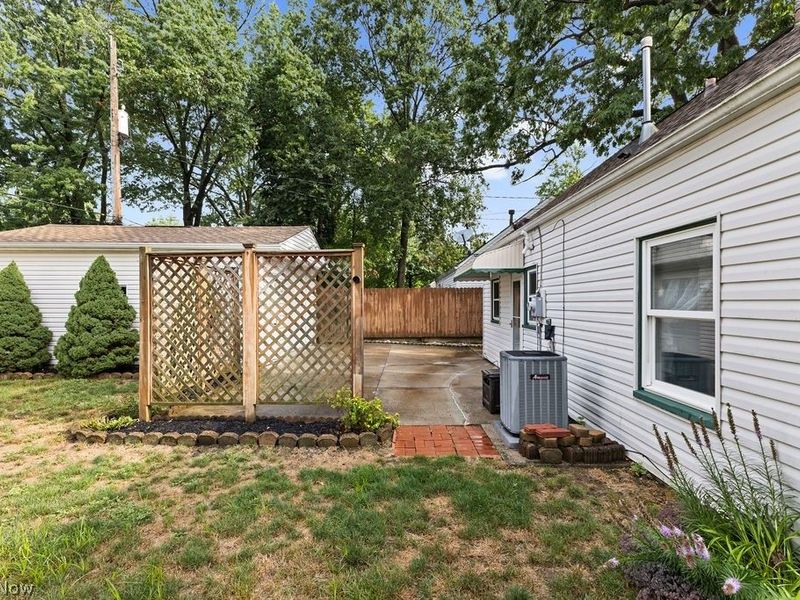 1960 Tudor Street, Cuyahoga Falls, OH 44221 Photo 6