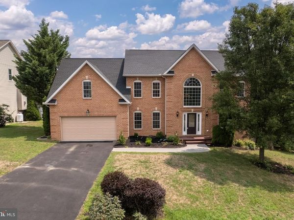 7980 GOLF VISTA DRIVE, GREENCASTLE, PA 17225