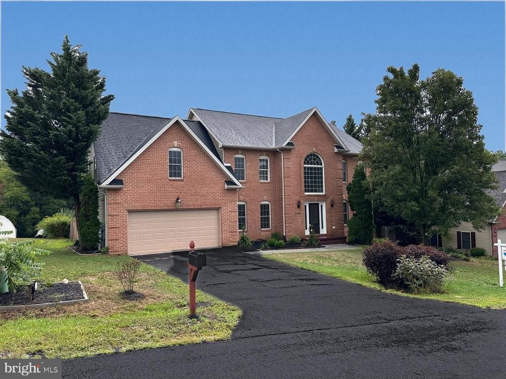 7980 GOLF VISTA DRIVE, GREENCASTLE, PA 17225