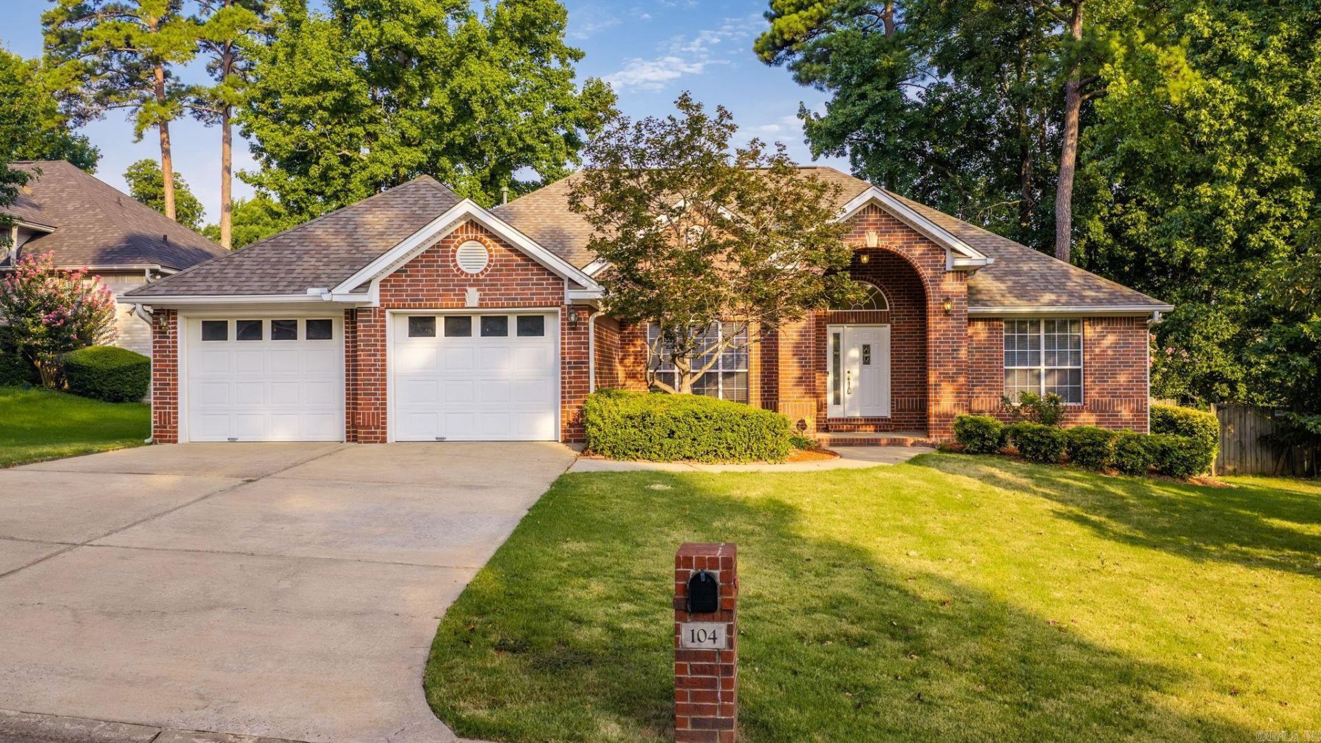 104 Cannes Court  Maumelle, AR 72113
