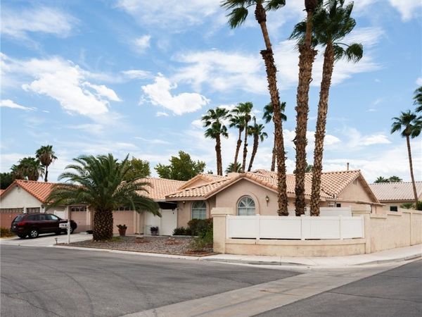 2621 Batelli Court, Las Vegas, NV 89121