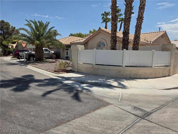 2621 Batelli Court , Las Vegas, NV 89121