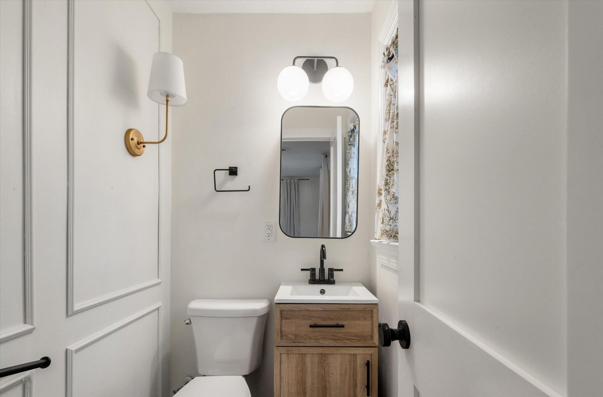 818 W Madison Avenue Photo 10