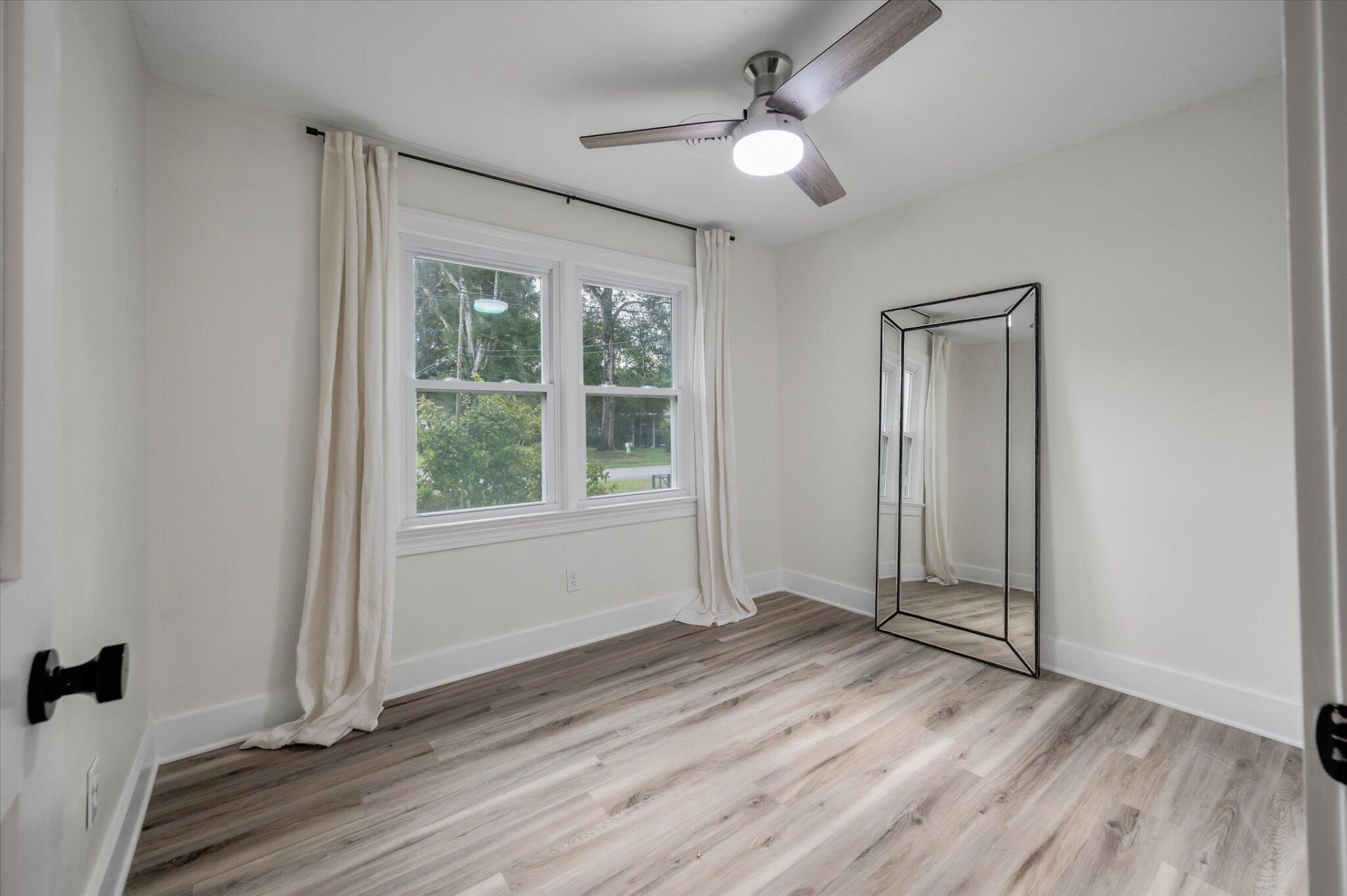818 W Madison Avenue Photo 12