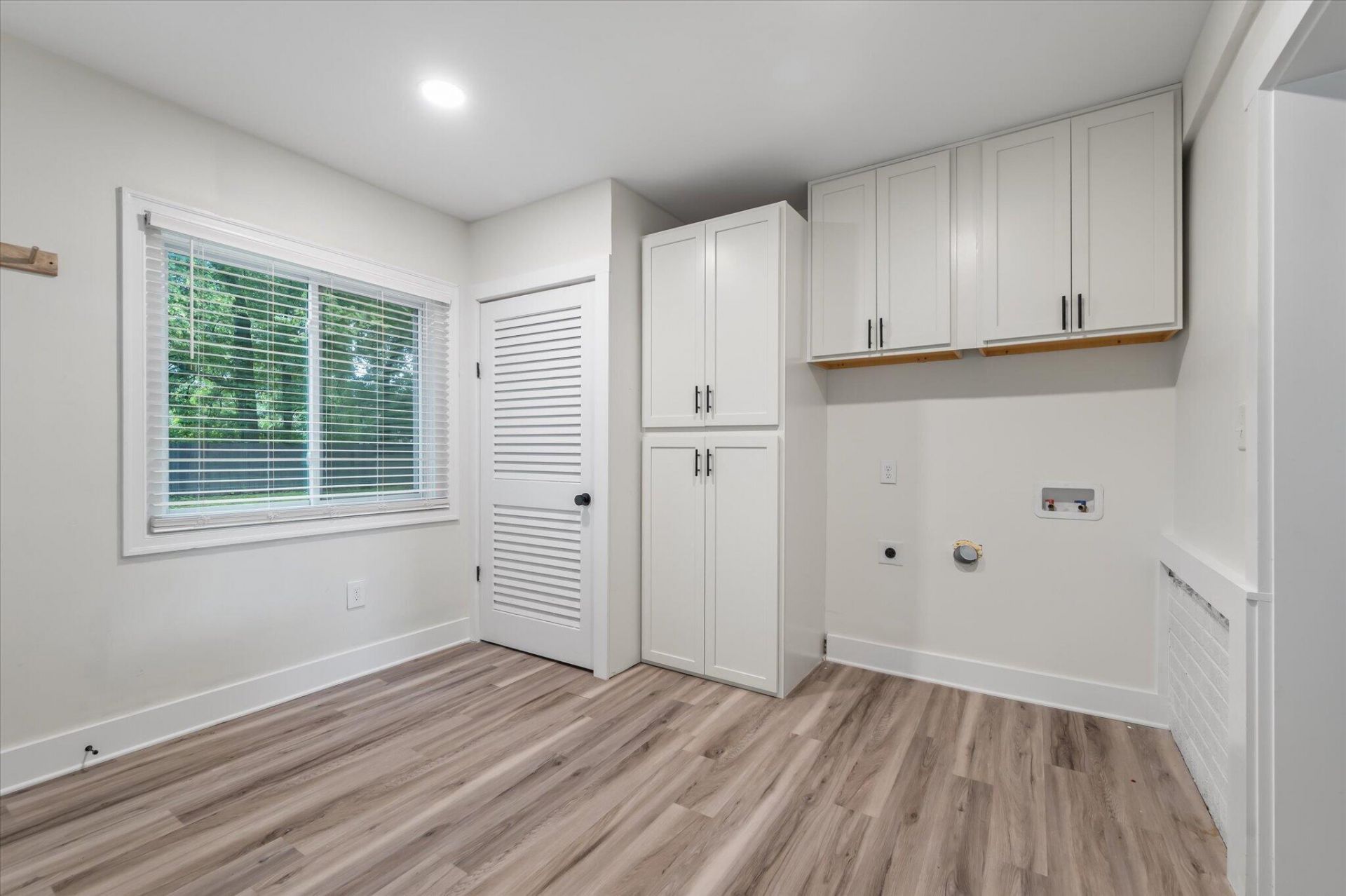 818 W Madison Avenue Photo 14