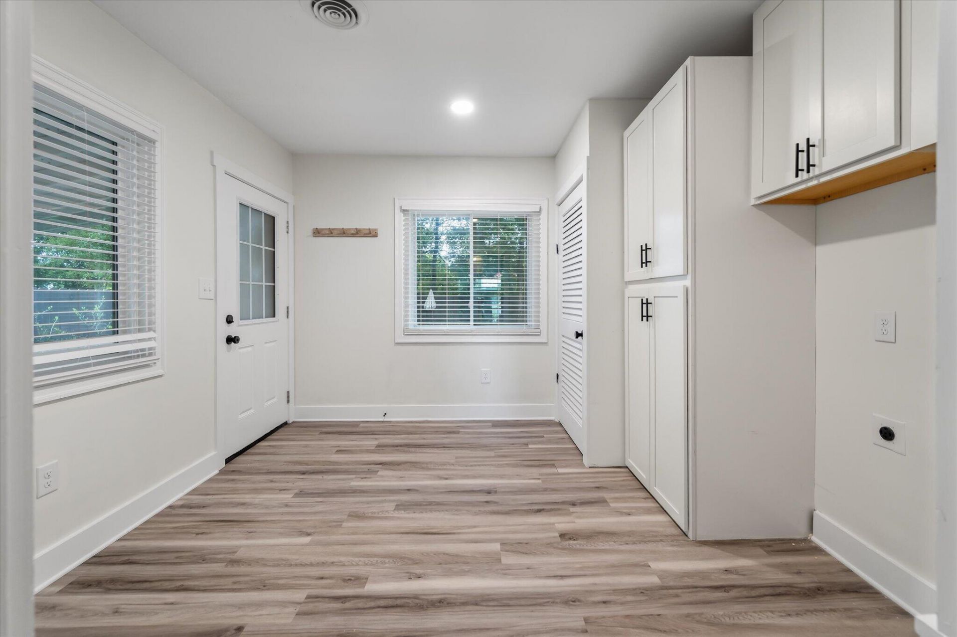818 W Madison Avenue Photo 19
