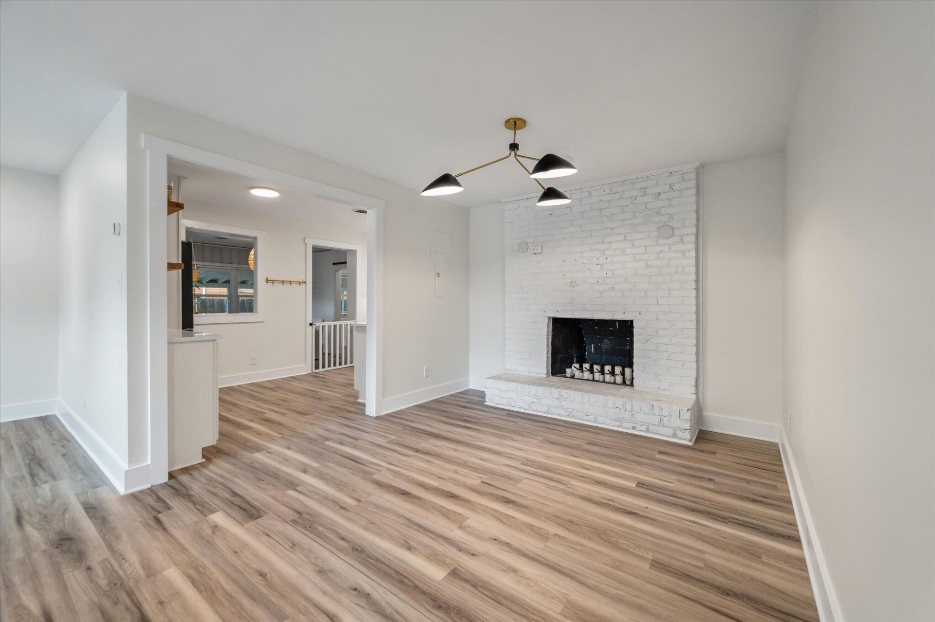 818 W Madison Avenue Photo 22