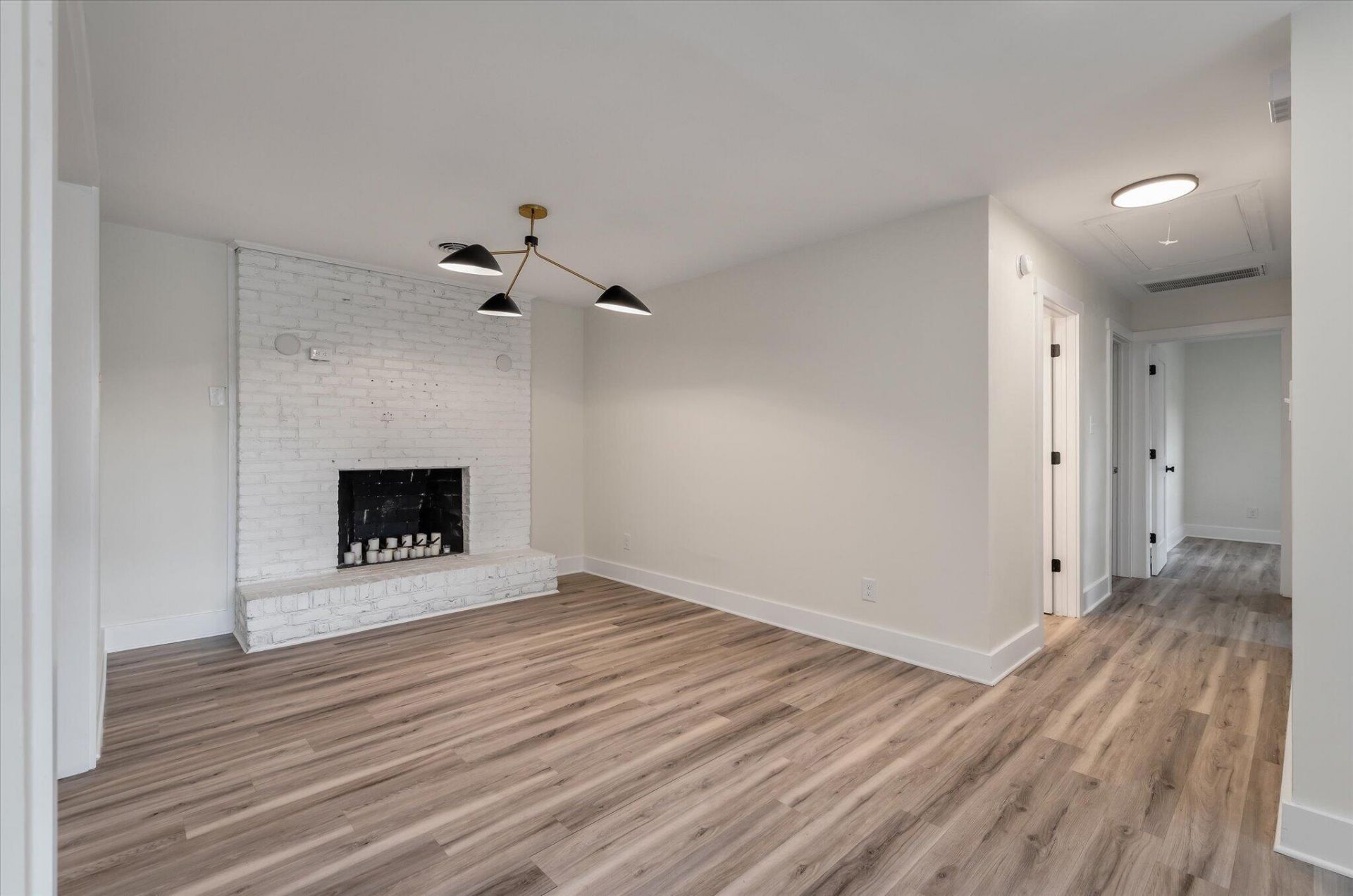 818 W Madison Avenue Photo 24