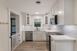 818 W Madison Avenue photo 4