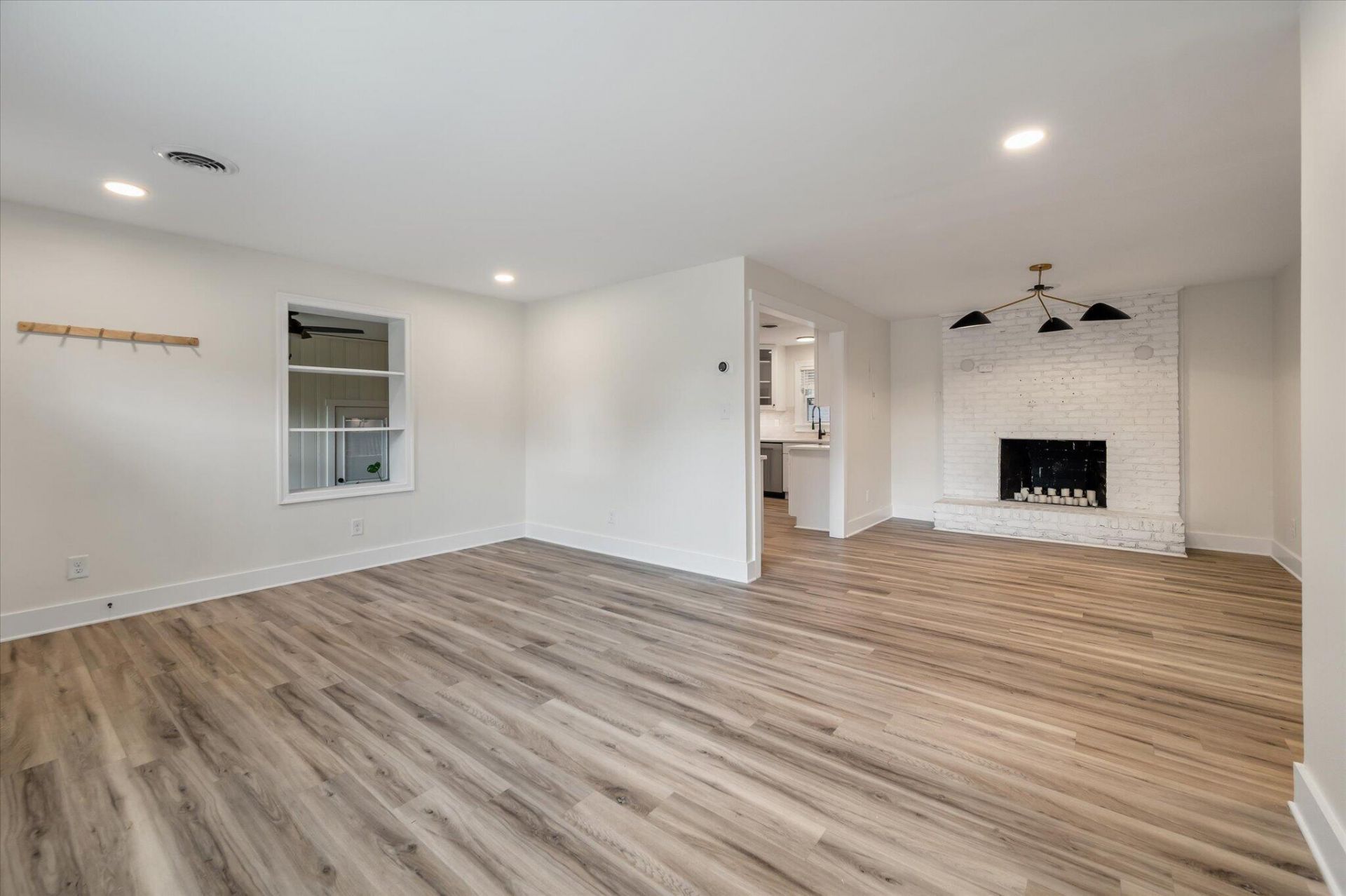 818 W Madison Avenue Photo 35