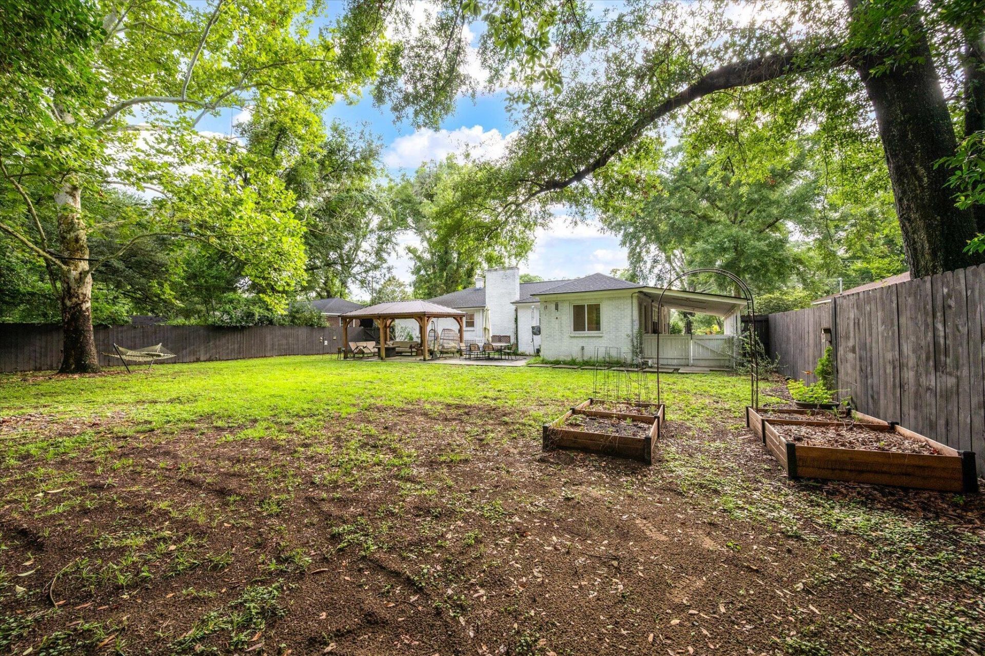 818 W Madison Avenue Photo 37