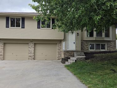7809 S 71 Avenue, La Vista, NE 68128