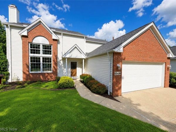 22420 Woodfield Trail, Strongsville, OH 44149