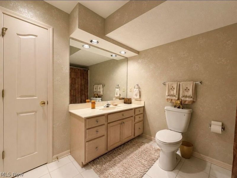 22420 Woodfield Trail, Strongsville, OH 44149 Photo 14